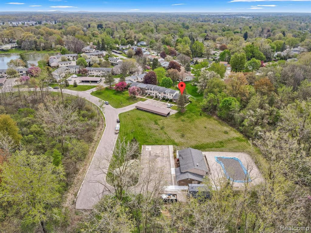 8304 LAKEVIEW Drive, Ypsilanti, MI 48198 — Photo 31