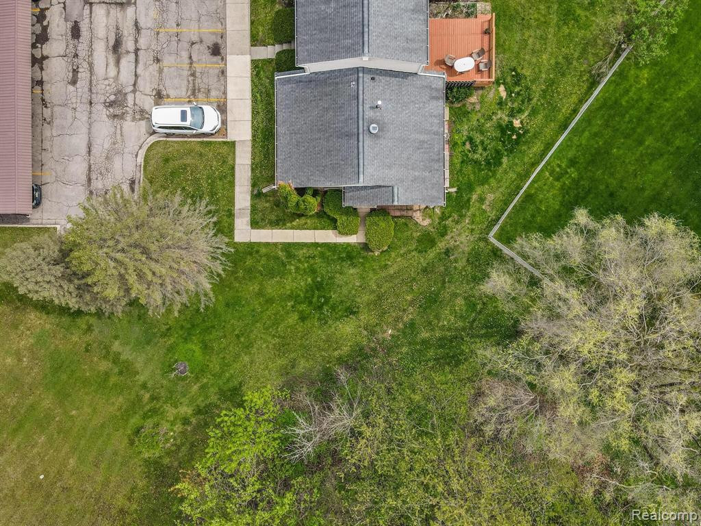 8304 LAKEVIEW Drive, Ypsilanti, MI 48198 — Photo 33