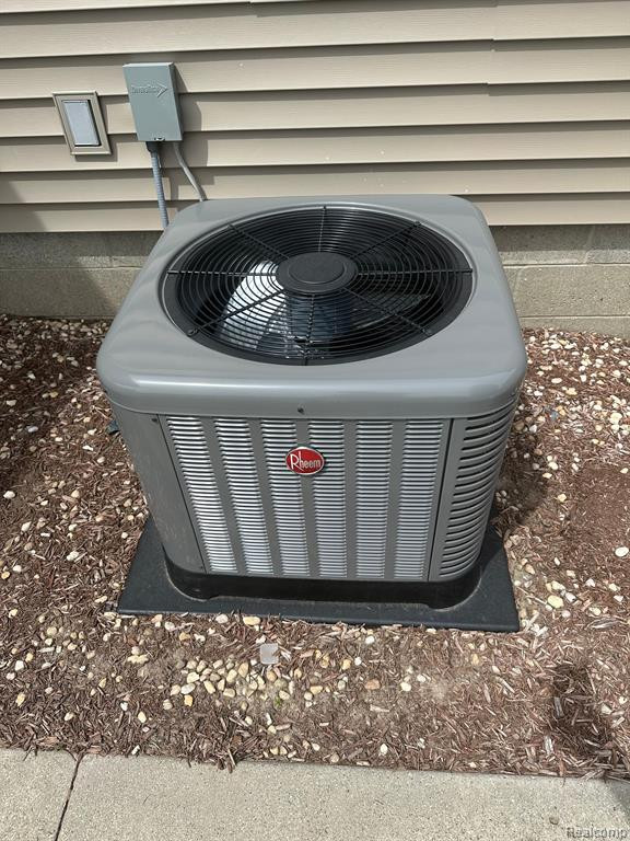 6119 NORMAN Road, Grant, MI 48032 — Photo 3