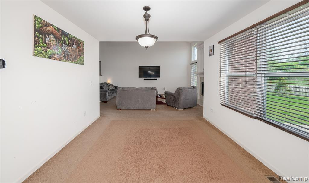 2543 KNOLLWOOD Drive, Canton, MI 48188 — Photo 5