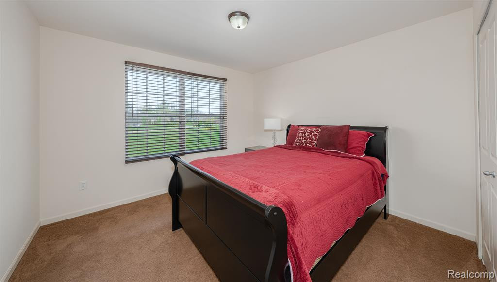 2543 KNOLLWOOD Drive, Canton, MI 48188 — Photo 17