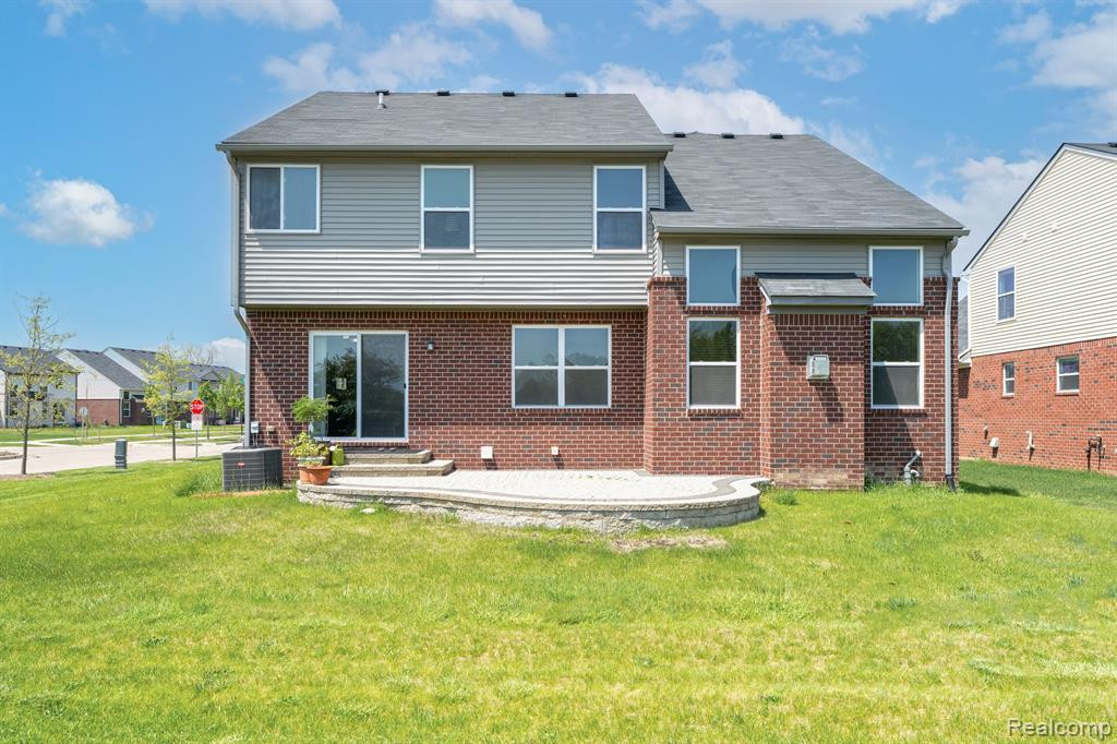 2543 KNOLLWOOD Drive, Canton, MI 48188 — Photo 24