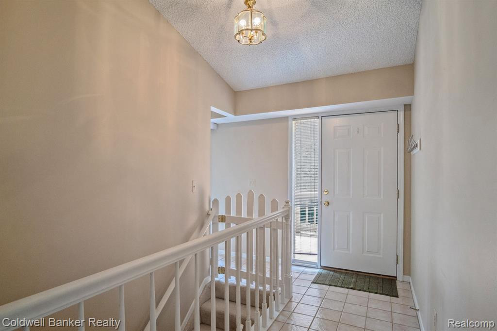 21935 RIVER RIDGE Trail, 85, Farmington Hills, MI 48335 — Photo 3
