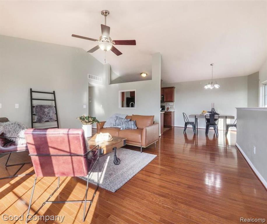1004 RIVERSEDGE Drive, 40, Saline, MI 48176 — Photo 5