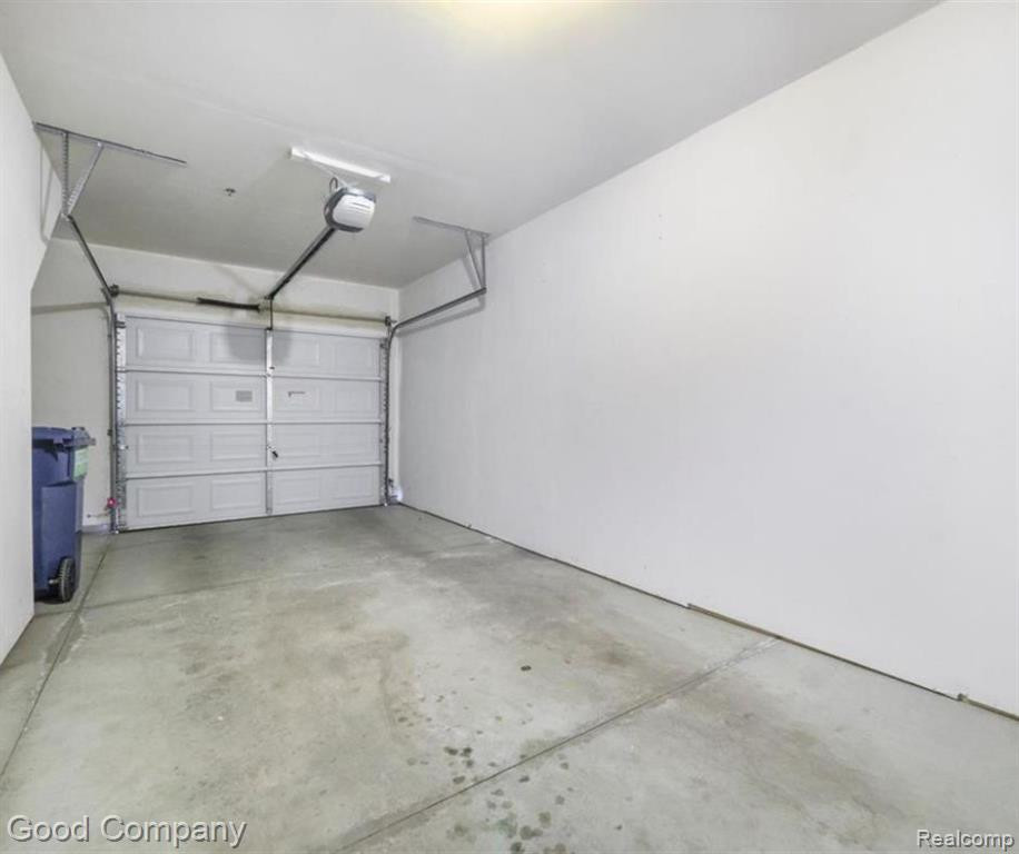 1004 RIVERSEDGE Drive, 40, Saline, MI 48176 — Photo 19