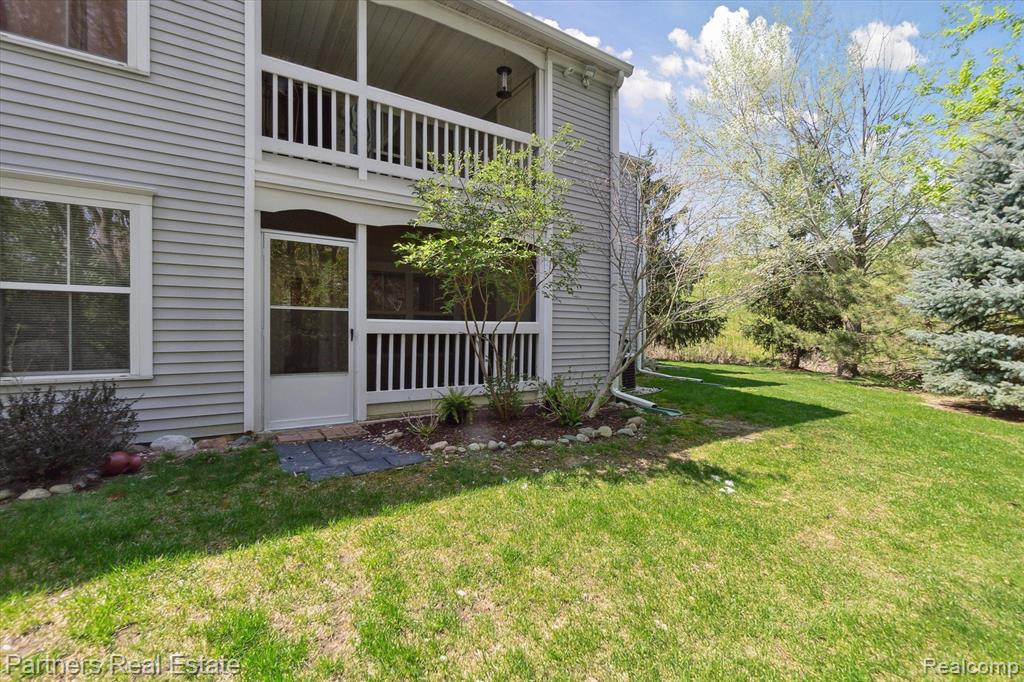 620 Curzon Court, 103, Howell, MI 48843 — Photo 3