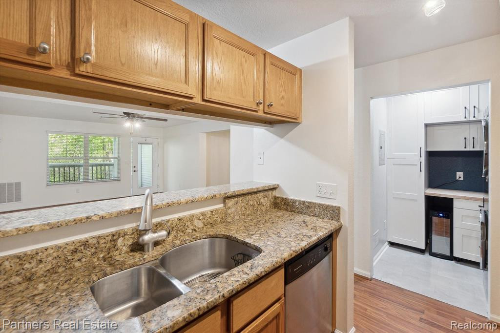620 Curzon Court, 103, Howell, MI 48843 — Photo 19