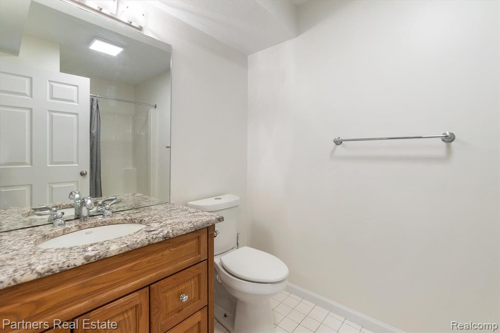 620 Curzon Court, 103, Howell, MI 48843 — Photo 26