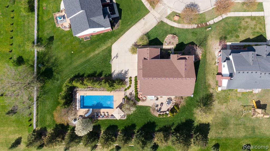 29896 MAGNOLIA Drive, New Hudson, MI 48165 — Photo 2