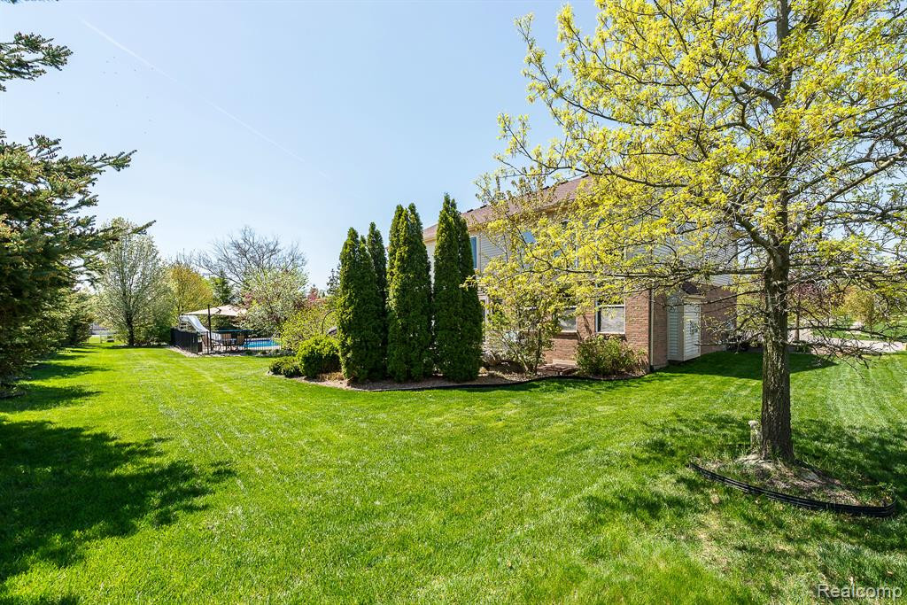 29896 MAGNOLIA Drive, New Hudson, MI 48165 — Photo 35