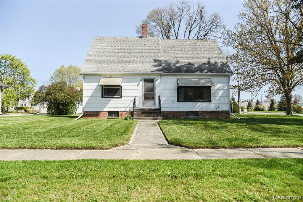 7404 Paul Street, Pigeon Vlg, MI — Photo 2