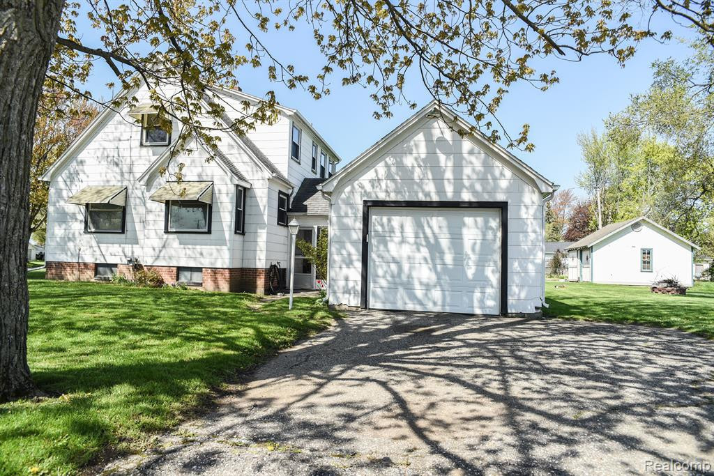 7404 Paul Street, Pigeon Vlg, MI — Photo 3