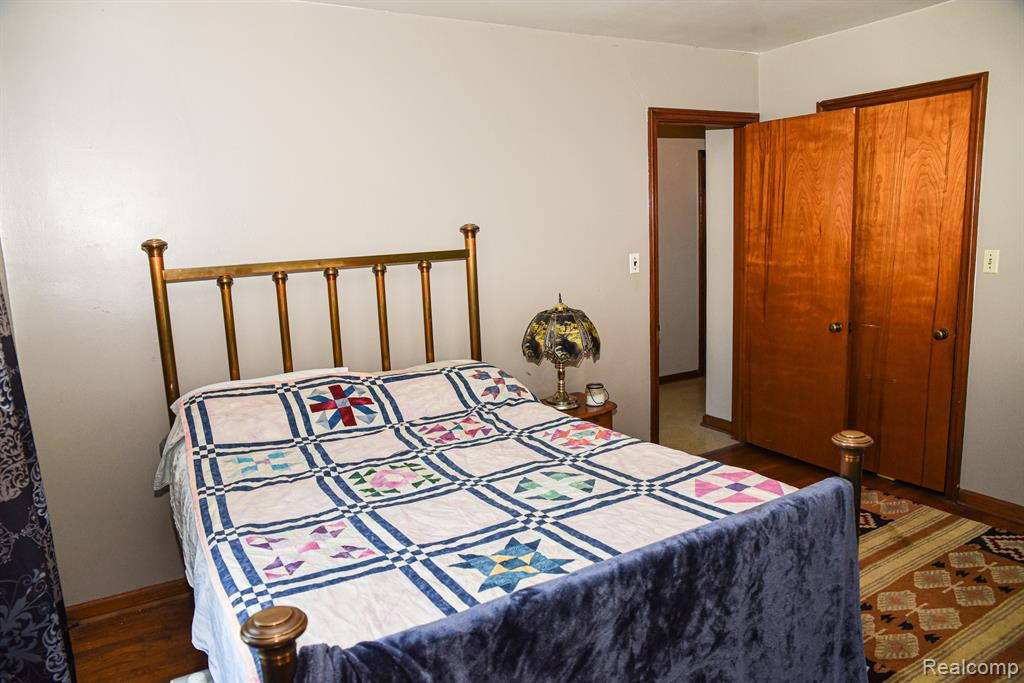 7404 Paul Street, Pigeon Vlg, MI — Photo 11