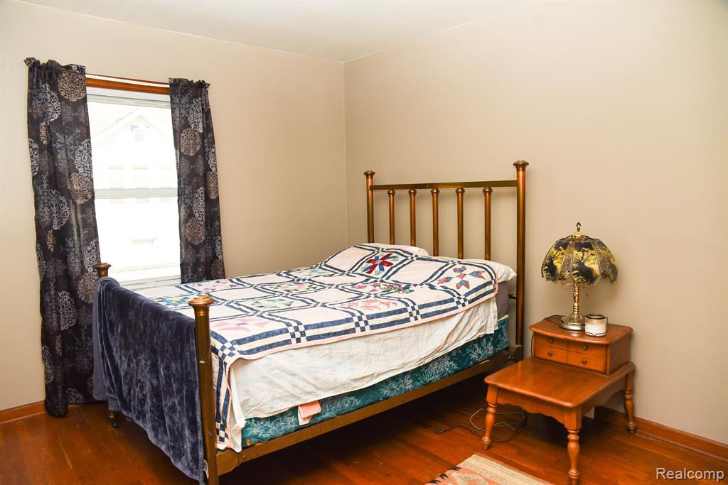 7404 Paul Street, Pigeon Vlg, MI — Photo 12