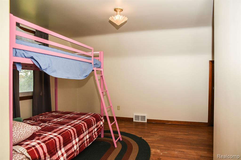 7404 Paul Street, Pigeon Vlg, MI — Photo 20