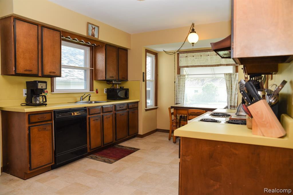 7404 Paul Street, Pigeon Vlg, MI — Photo 26