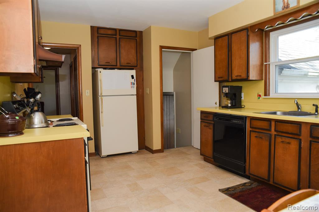 7404 Paul Street, Pigeon Vlg, MI — Photo 27