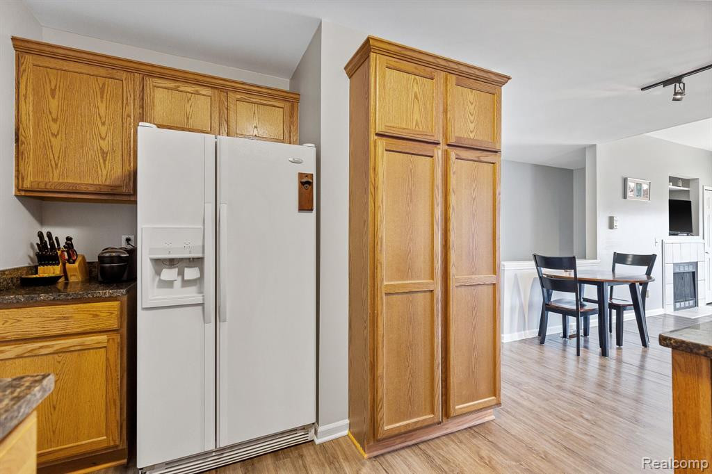 5842 ACORN Lane, Sterling Heights, MI 48314 — Photo 11
