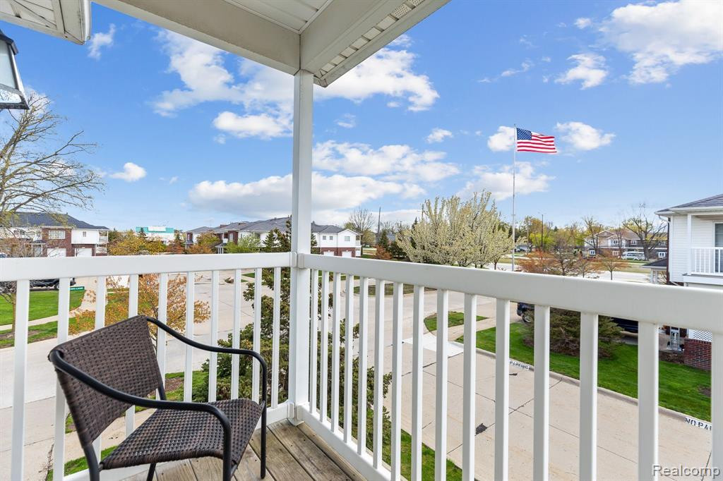 5842 ACORN Lane, Sterling Heights, MI 48314 — Photo 16