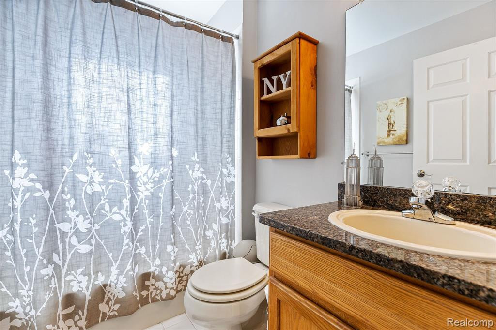 5842 ACORN Lane, Sterling Heights, MI 48314 — Photo 19