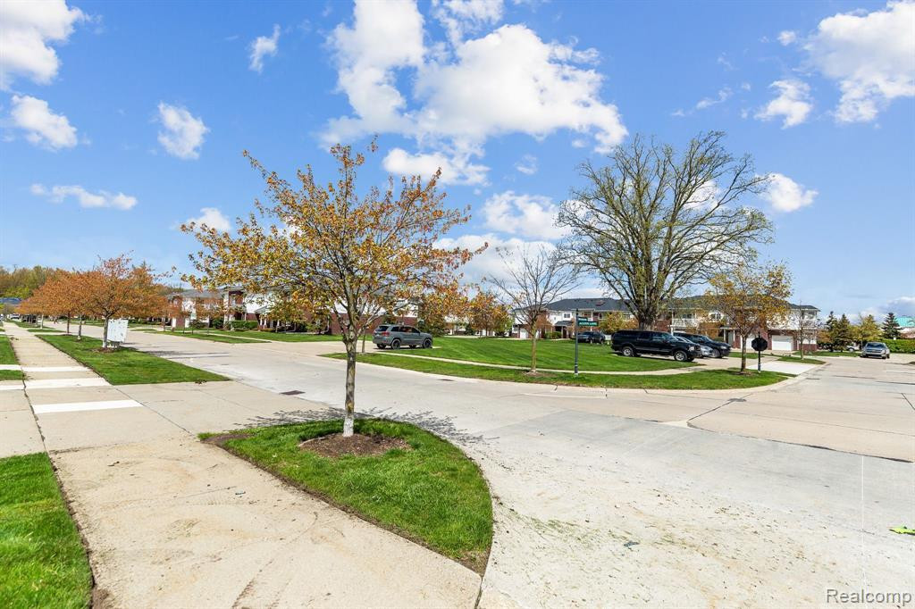 5842 ACORN Lane, Sterling Heights, MI 48314 — Photo 23
