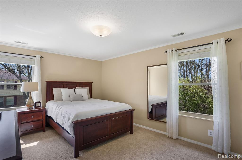 61135 GREENWOOD Drive, South Lyon, MI 48178 — Photo 15
