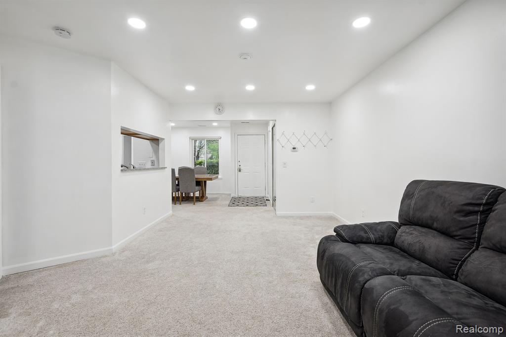 42505 LILLEY POINTE Drive, Canton, MI 48187 — Photo 11