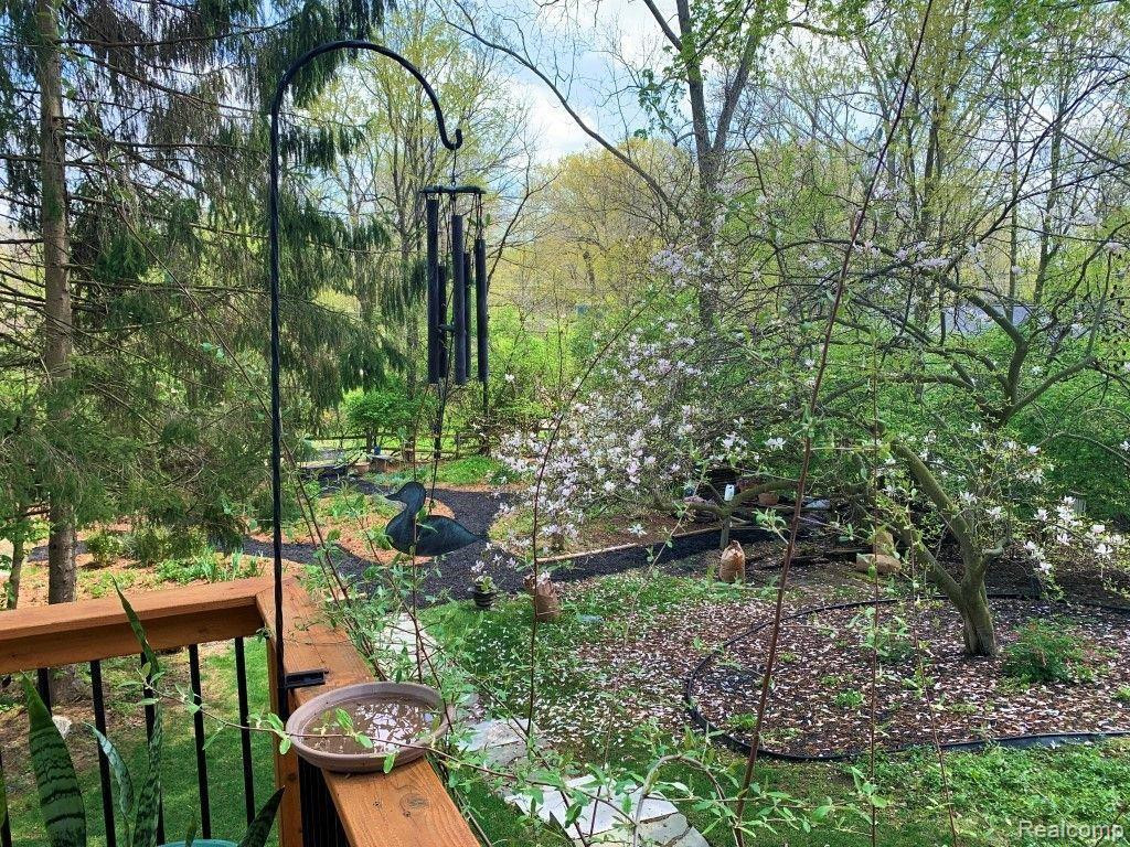 4310 CRESTLINE Drive, Ann Arbor, MI 48103 — Photo 4