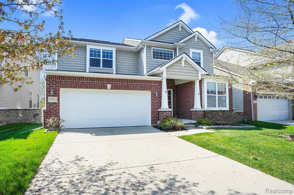 27111 Victoria Road, Novi, MI — Photo 2