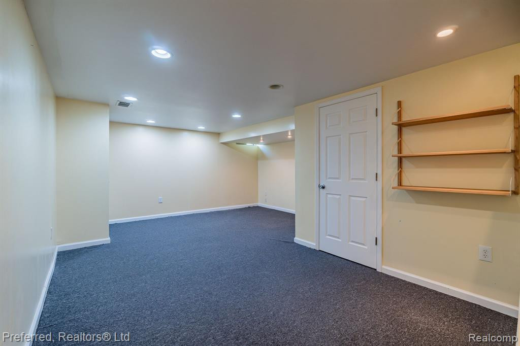 43729 Fleetwood Drive, Canton, MI 48187 — Photo 28