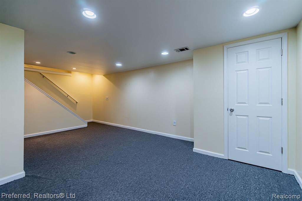 43729 Fleetwood Drive, Canton, MI 48187 — Photo 30