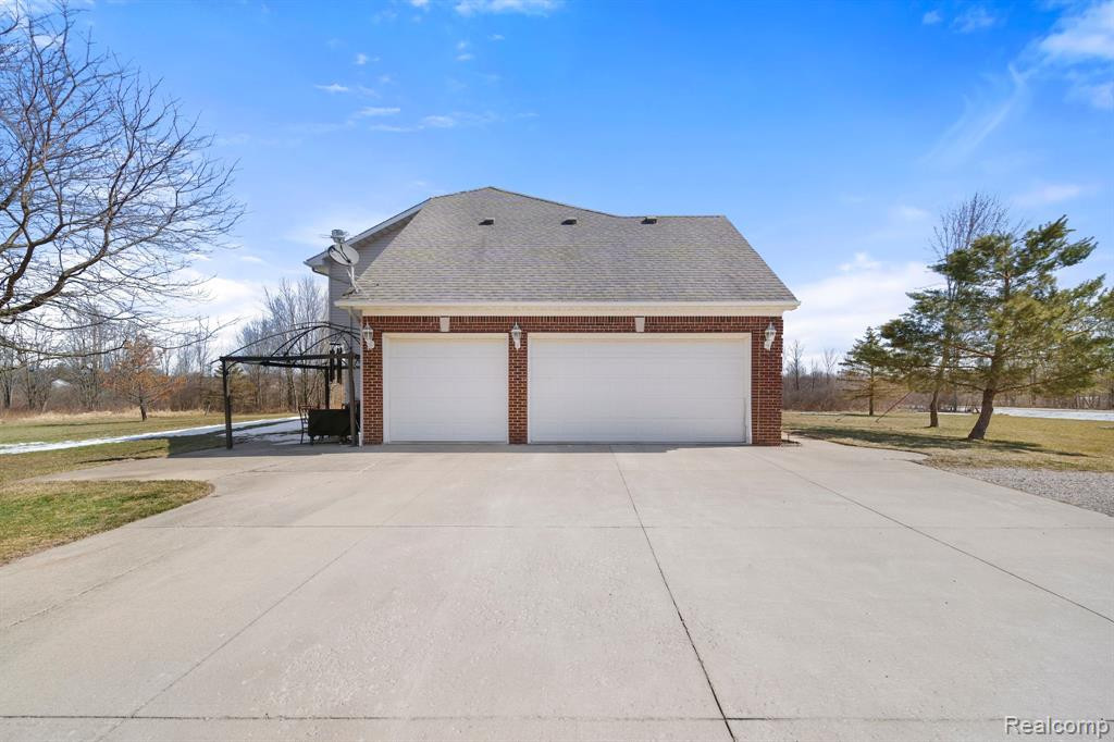13120 ATWELL Road, Emmett, MI 48022 — Photo 5