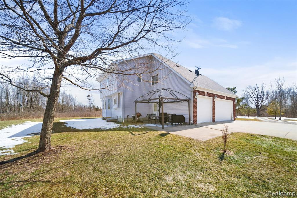 13120 ATWELL Road, Emmett, MI 48022 — Photo 6