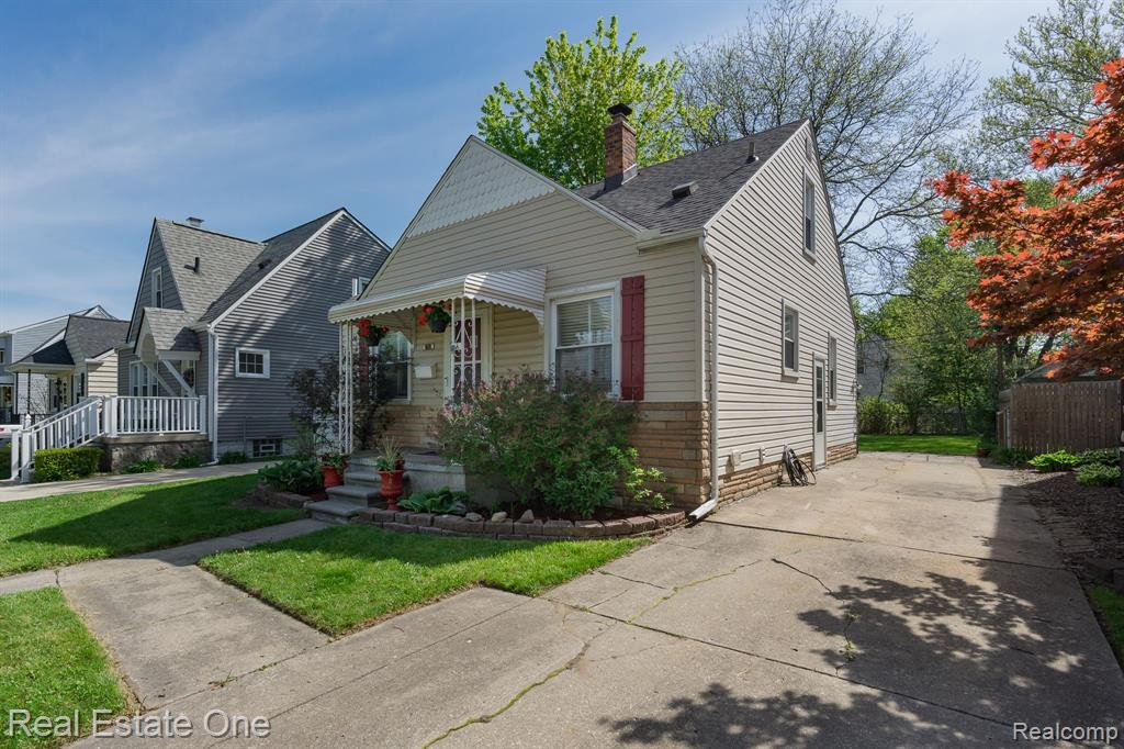 808 N EDISON Avenue, Royal Oak, MI 48067 — Photo 2