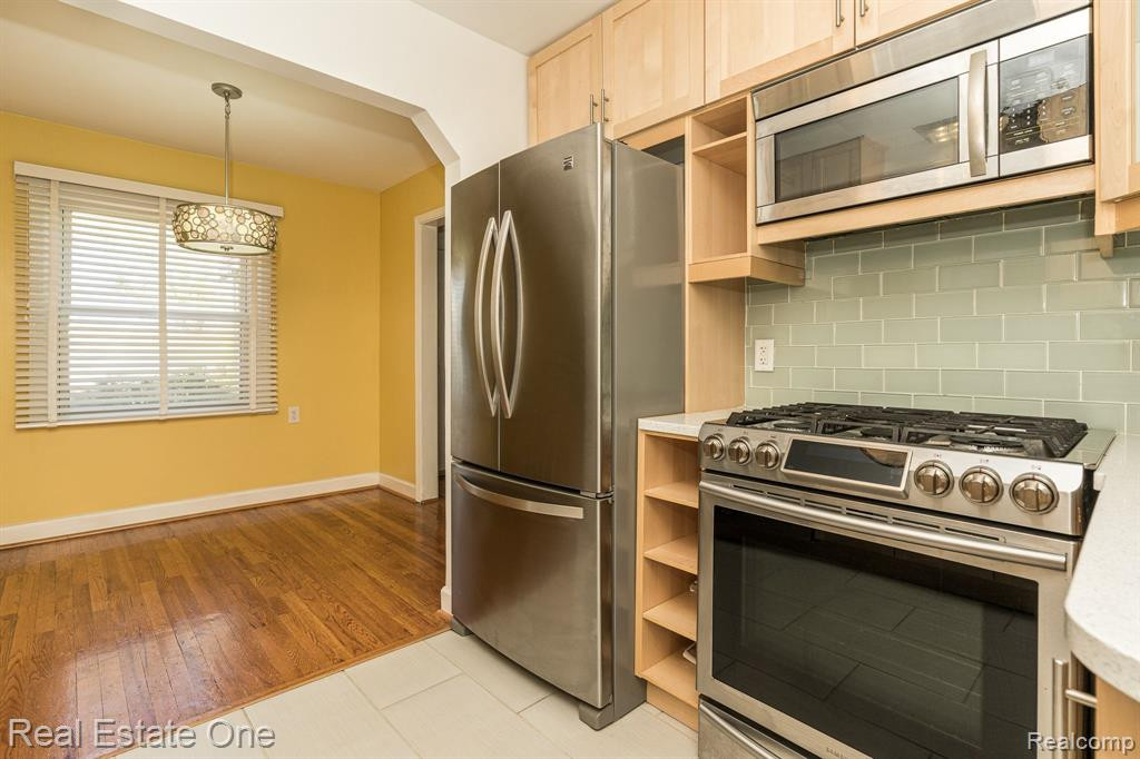 808 N EDISON Avenue, Royal Oak, MI 48067 — Photo 10