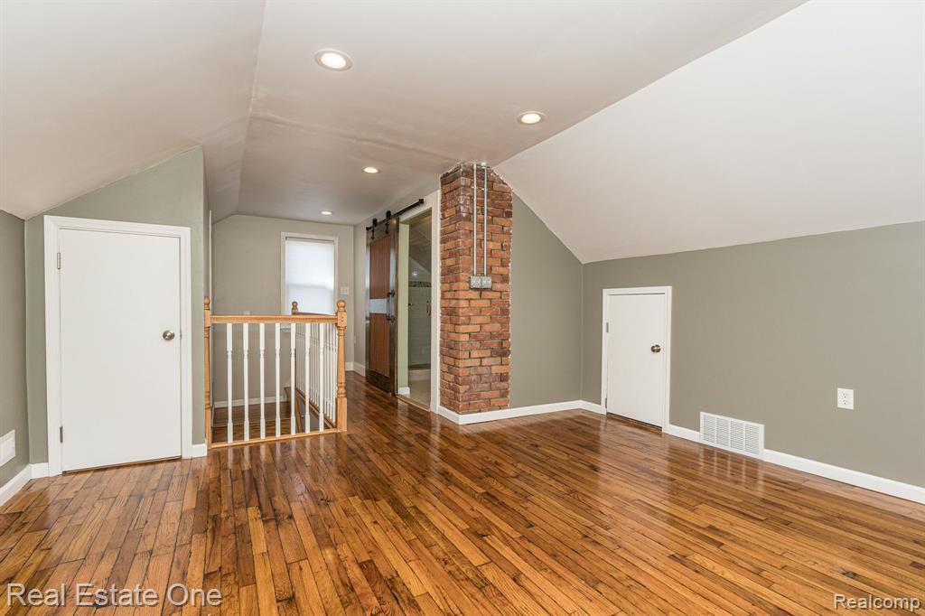 808 N EDISON Avenue, Royal Oak, MI 48067 — Photo 17
