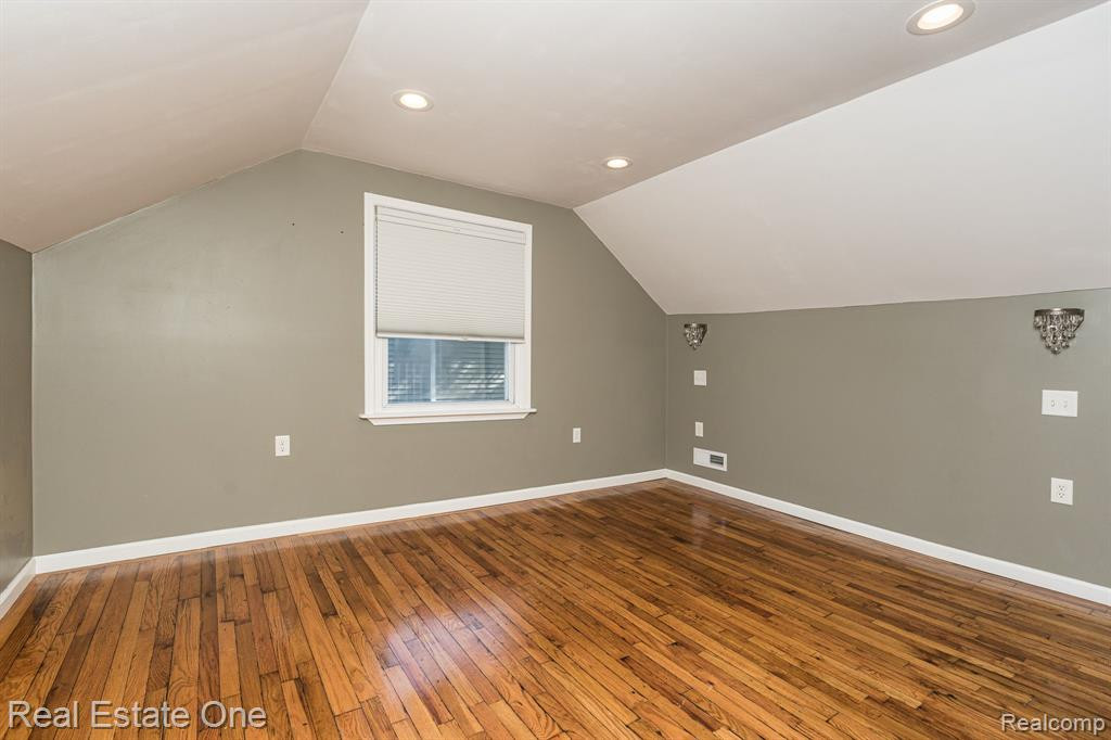 808 N EDISON Avenue, Royal Oak, MI 48067 — Photo 18