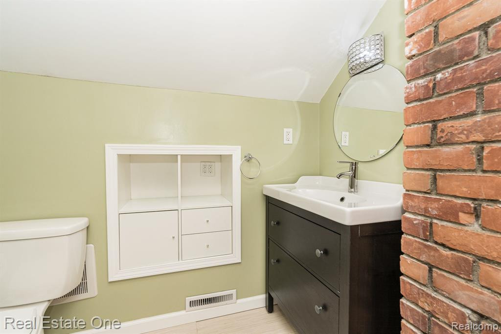 808 N EDISON Avenue, Royal Oak, MI 48067 — Photo 19