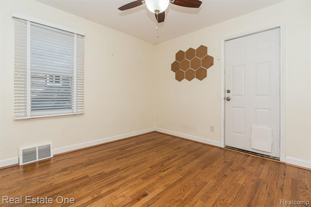 808 N EDISON Avenue, Royal Oak, MI 48067 — Photo 24