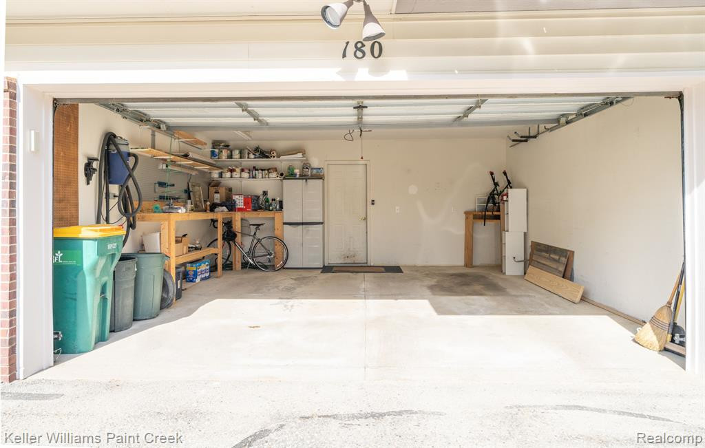 180 CENTER Boulevard, Wixom, MI 48393 — Photo 24