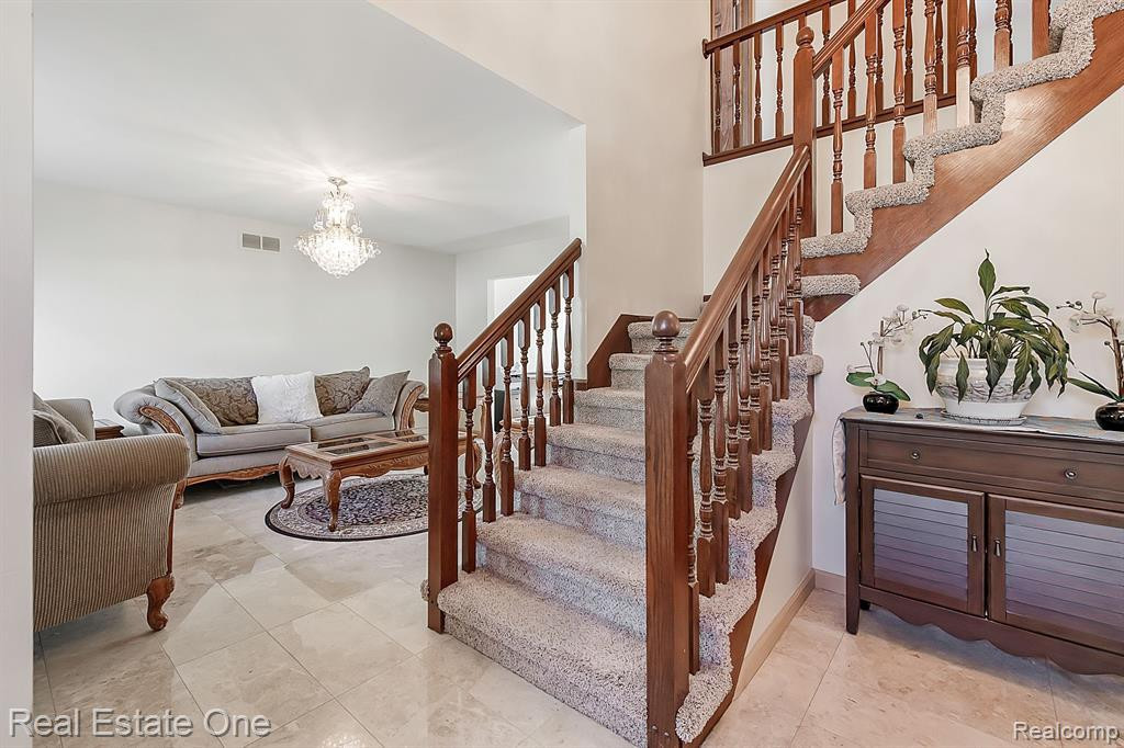 25553 Keenan, Novi, MI — Photo 6