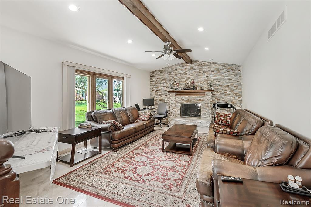 25553 Keenan, Novi, MI — Photo 14