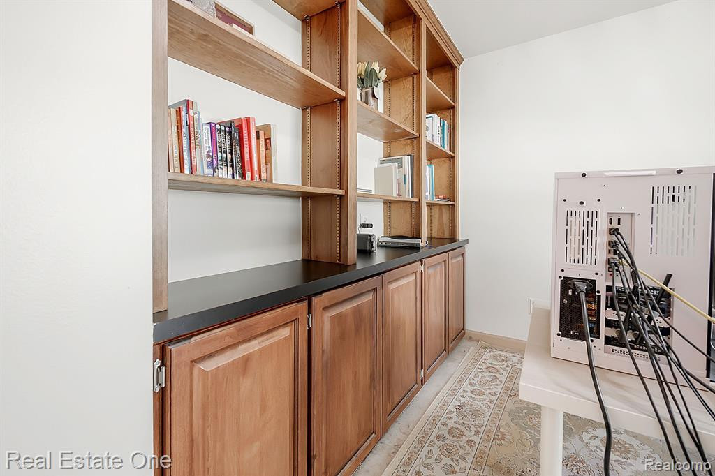 25553 Keenan, Novi, MI — Photo 18