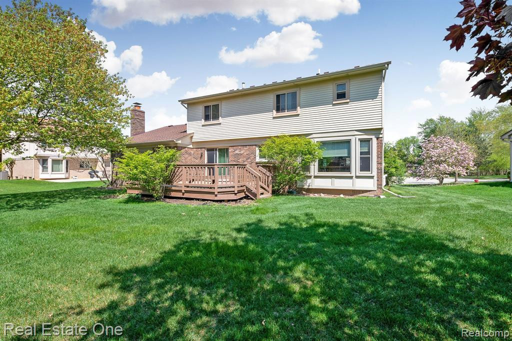 25553 Keenan, Novi, MI — Photo 32