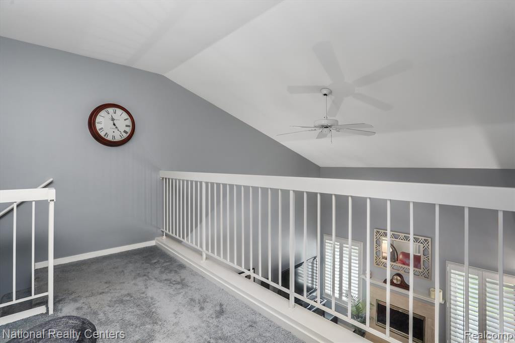 475 WINWOOD Circle, Walled Lake, MI 48390 — Photo 17