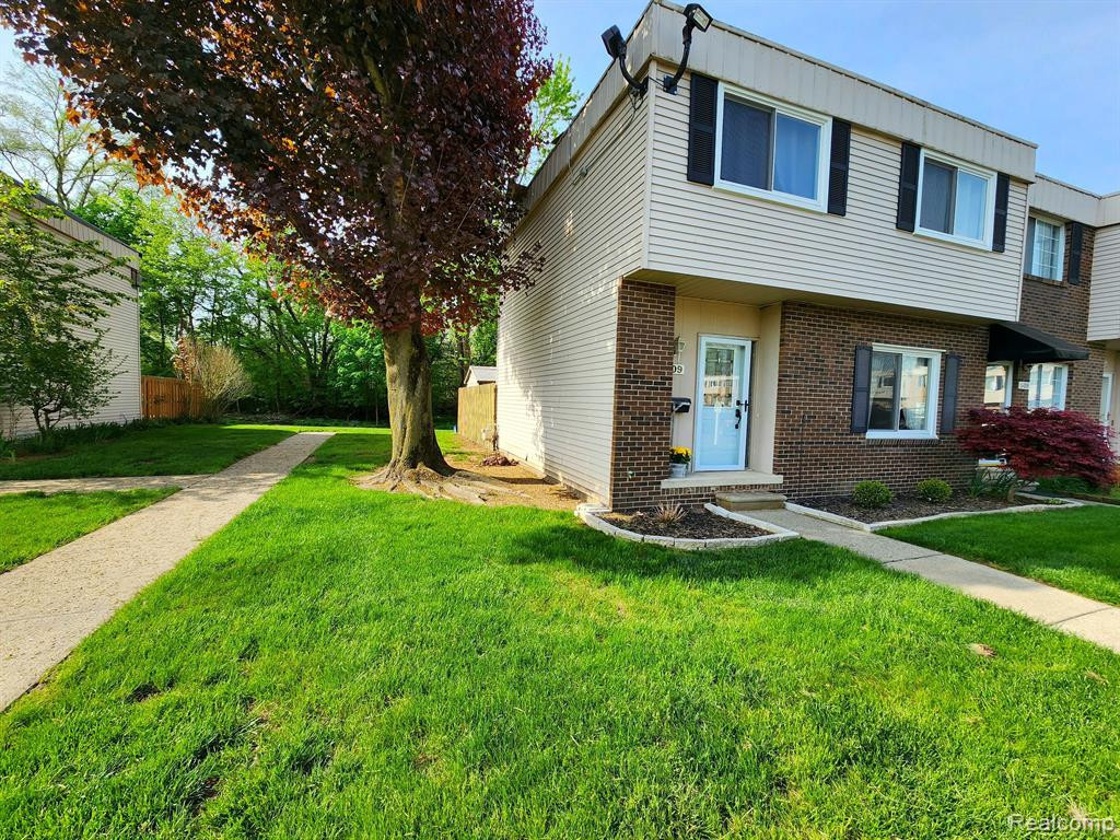 509 ESTRADA Drive, Belleville, MI 48111 — Photo 2
