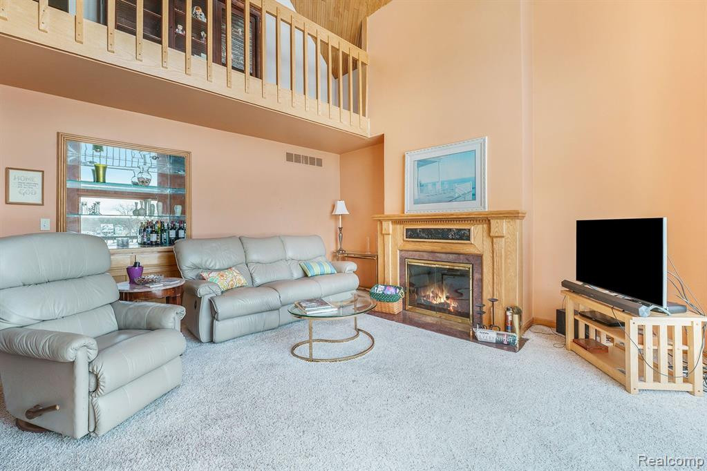355 PARK Avenue, Lake Orion, MI 48362 — Photo 16
