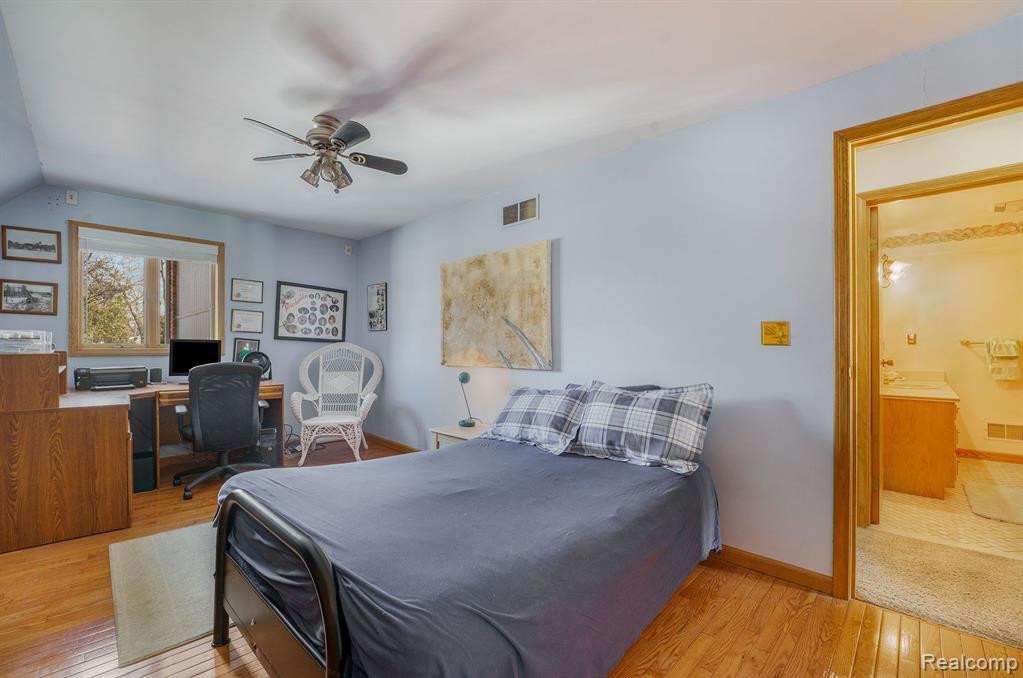 355 PARK Avenue, Lake Orion, MI 48362 — Photo 27