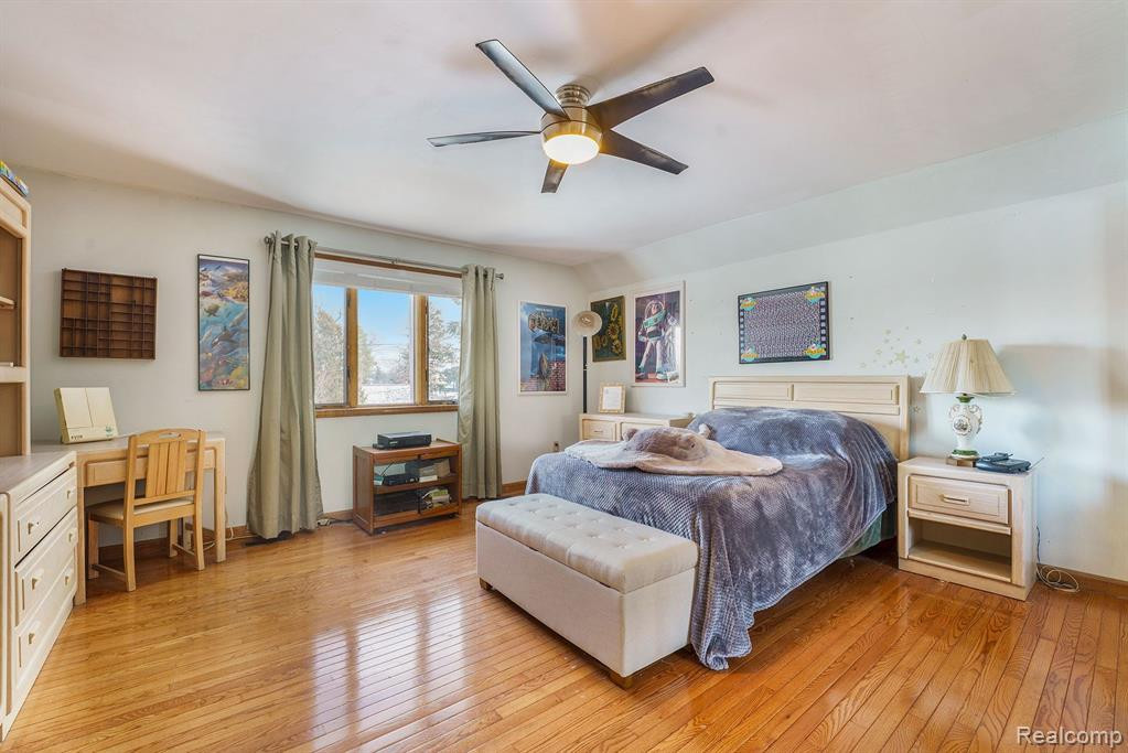 355 PARK Avenue, Lake Orion, MI 48362 — Photo 30