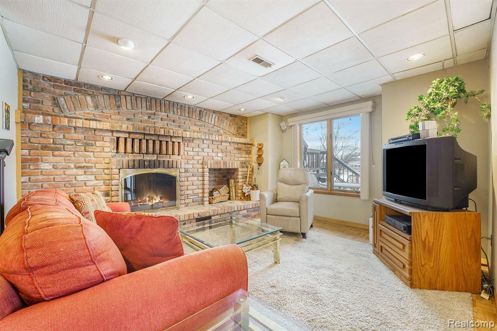 355 PARK Avenue, Lake Orion, MI 48362 — Photo 37
